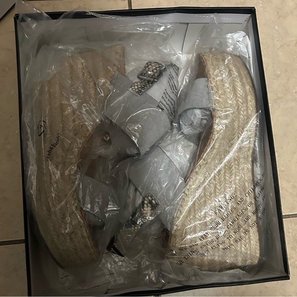 NIB Dolce Vita Taupe Espadrille Platform Wedges with Snake-Print Strap - size 10 - Picture 5 of 7